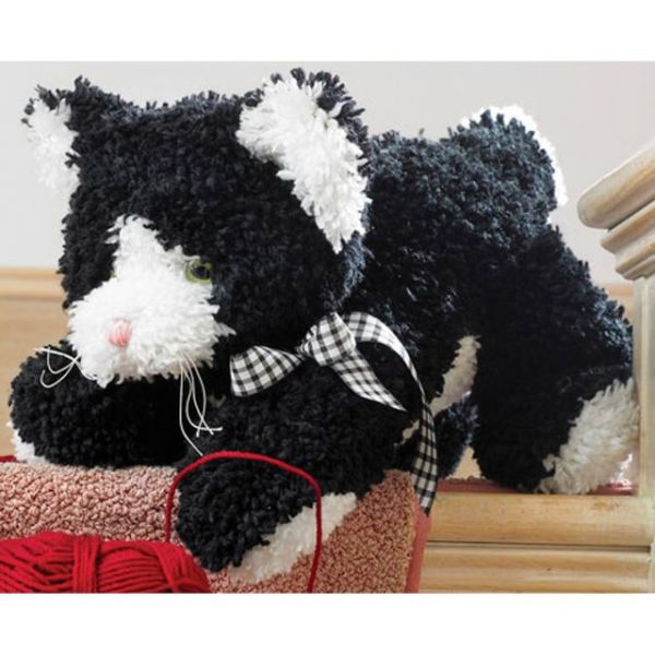 NOTM351046 Huggables Stuffed Toy Latch Hook Kit 12"