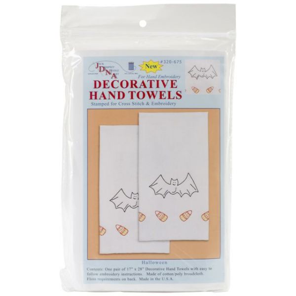 NOTM358772 Stamped White Decorative Hand Towel Pair 17"X28"