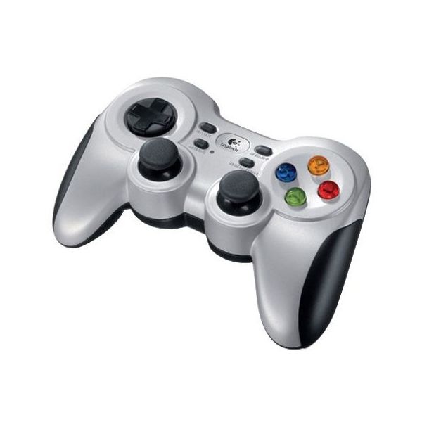 SYNX2773367 Logitech F710 Gaming Pad