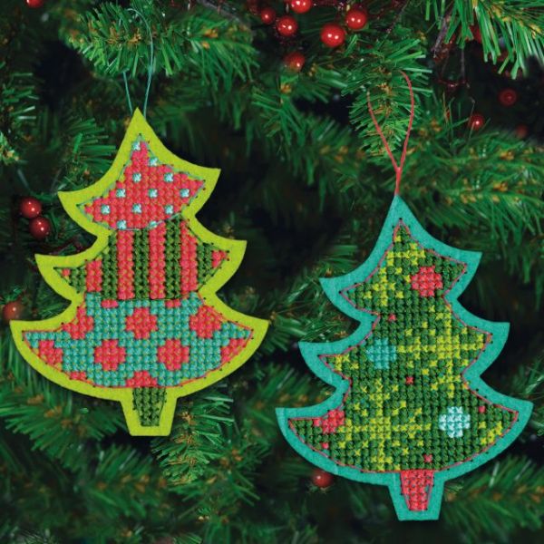 NOTM394927 Jolly Tree Ornaments Felt Counted Cross Stitch Kit